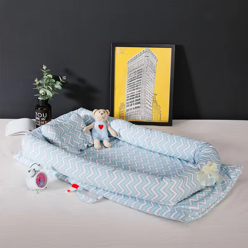 new design super soft breathable cotton easy carry customized portable washable folding sleeping bed crib nest lounger